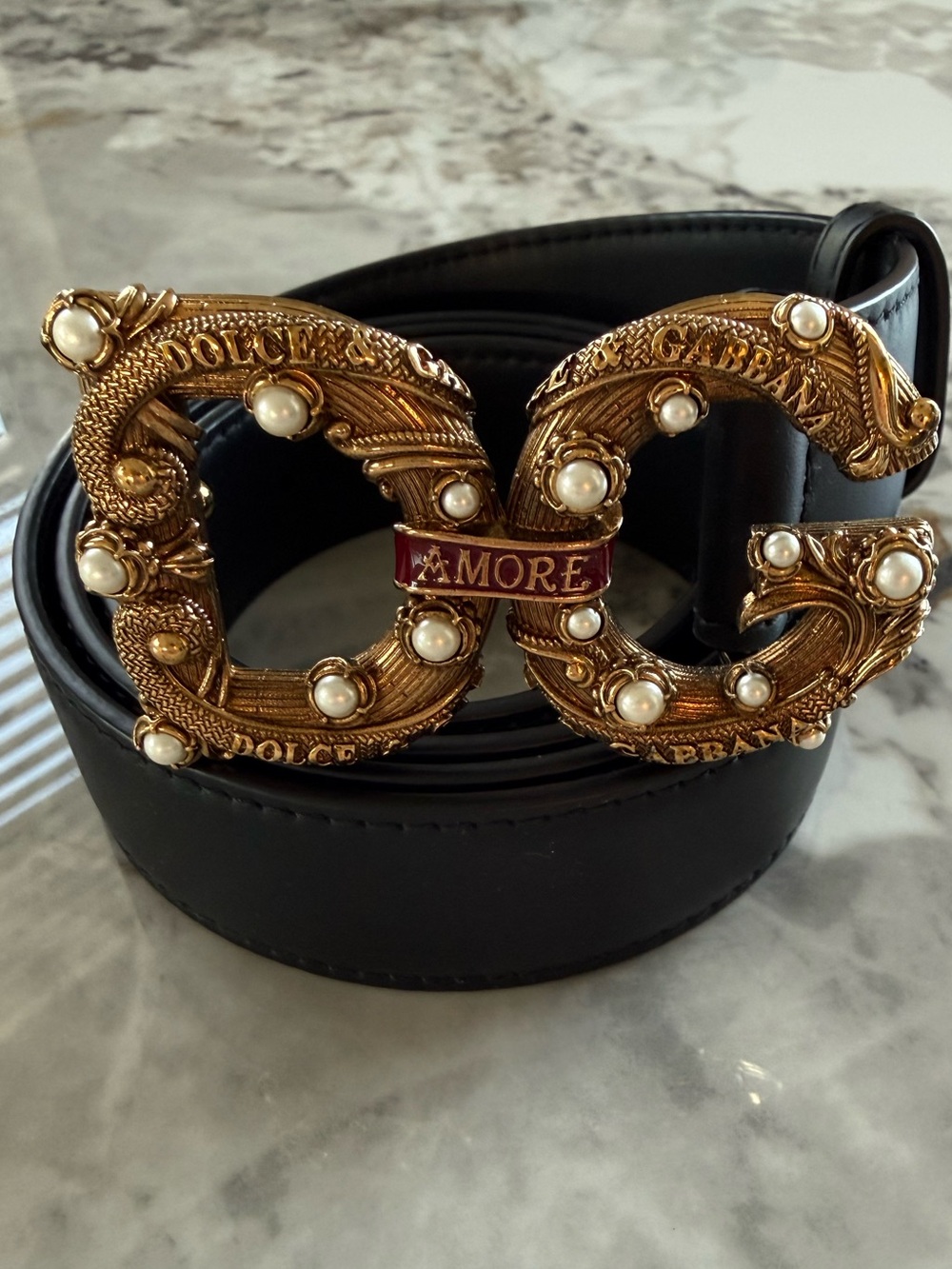 Dolce & Gabbana Black Leather Belt with Gold Pearl-Embellished 'DG' Buckle - Picture 2 of 11